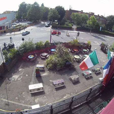 Hootananny Hostel-2